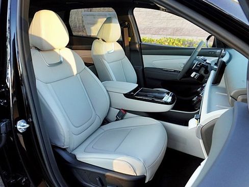 New 2026 Hyundai Tucson Limited image 16