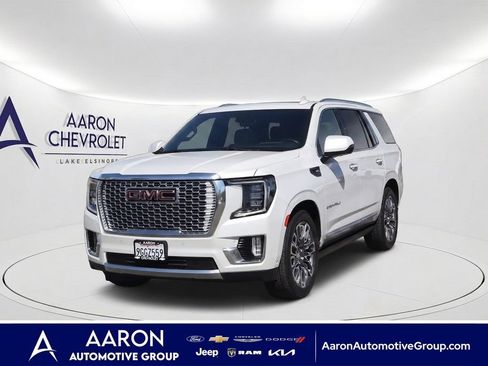 Used 2023 GMC Yukon Denali Ultimate AWD/4WD image 1