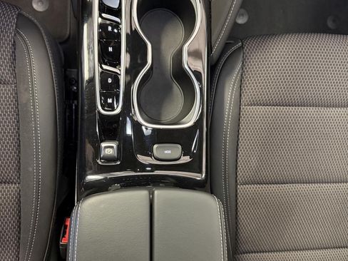 Used 2023 Buick Envision Preferred w/ Sport Touring Package AWD/4WD image 17