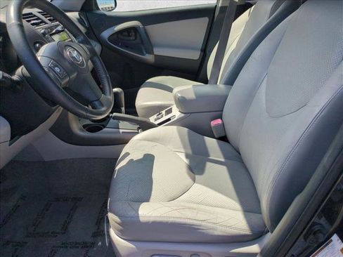 Used 2009 Toyota RAV4 Limited image 15