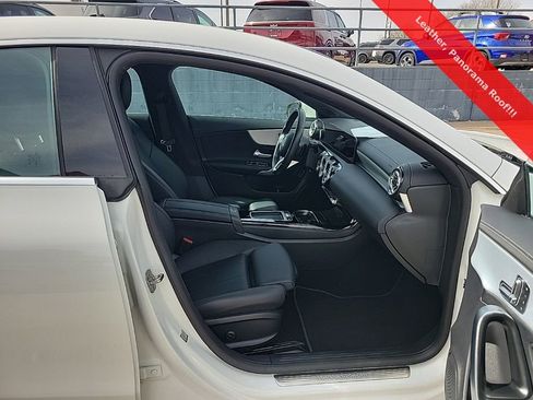 Used 2025 Mercedes-Benz CLA 250 image 16