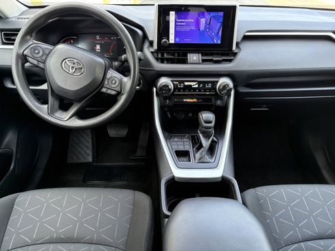 Used 2024 Toyota RAV4 XLE AWD/4WD image 13