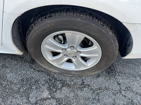 Used 2016 Chevrolet Impala Limited LS image 17