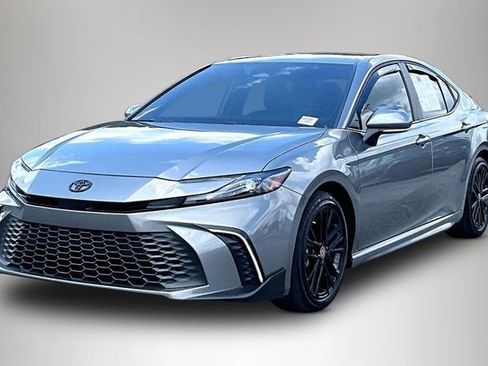 Used 2025 Toyota Camry SE w/ Multimedia Upgrade Package FWD image 2