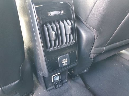 Used 2024 Jeep Compass Limited AWD/4WD image 12