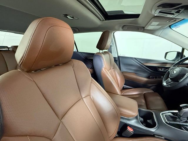 Used 2022 Subaru Outback Touring AWD/4WD image 28