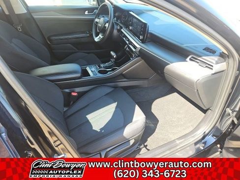 Used 2023 Kia K5 LXS image 25