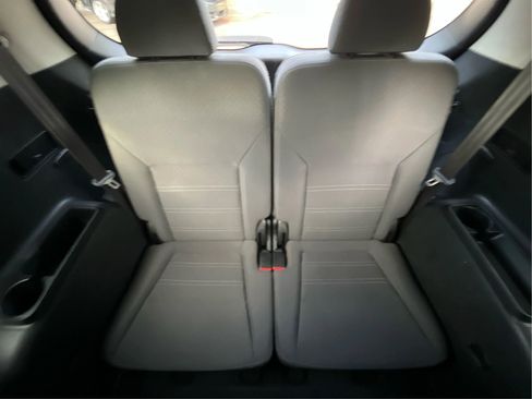 Used 2019 Kia Sorento L FWD image 36