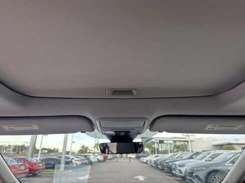 Used 2025 Honda Odyssey Touring image 14