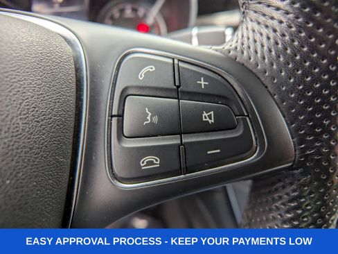 Used 2019 Mercedes-Benz GLC 300 4MATIC w/ Premium Package image 33