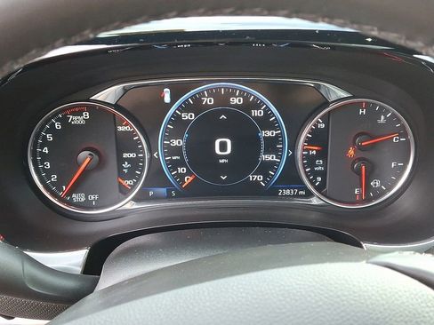 Used 2023 Chevrolet Traverse Premier image 22