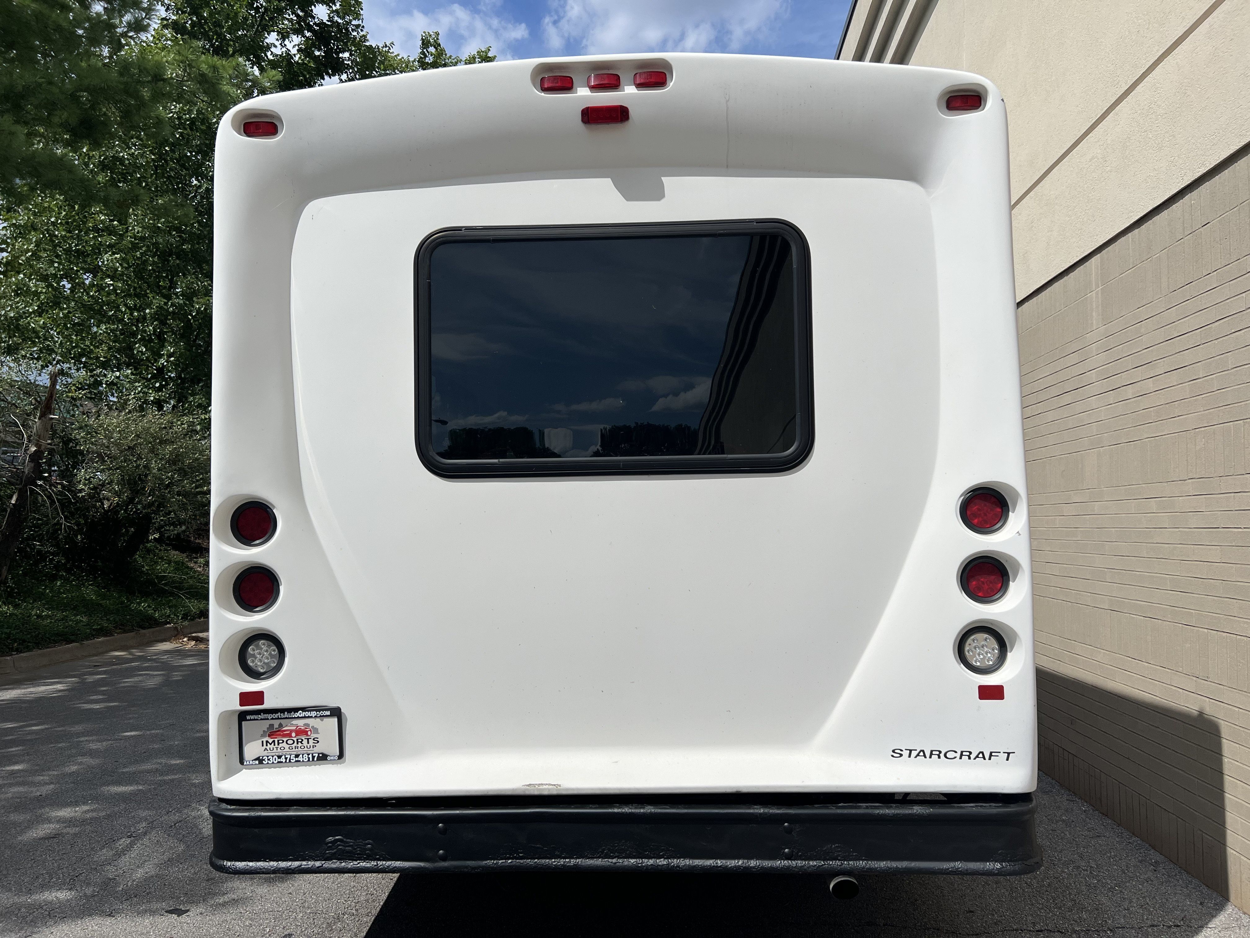 Used 2013 Ford E-350 and Econoline 350 Super Duty w/ Shuttle Bus Prep Pkg RWD image 6