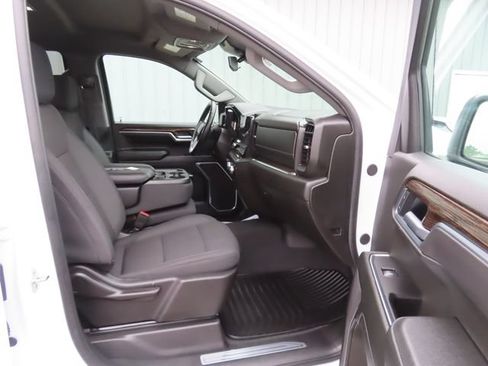Used 2025 GMC Sierra 1500 Elevation AWD/4WD image 24