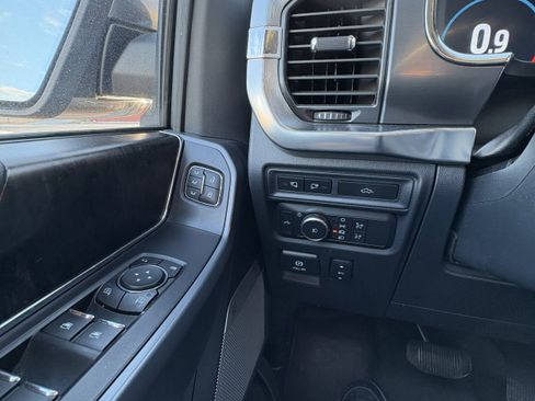 Used 2021 Ford F150 Lariat w/ Equipment Group 502A High image 22