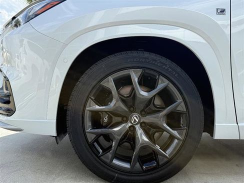 New 2026 Lexus TX 500h AWD image 5