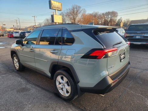 Used 2021 Toyota RAV4 XLE image 5