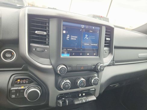 Used 2024 RAM 2500 Big Horn w/ Bed Utility Group image 29