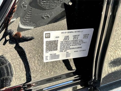 New 2025 GMC Hummer EV 2X w/ LPO, Dark Essentials Package image 8