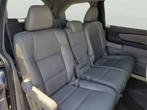 Used 2016 Honda Odyssey Touring Elite image 15