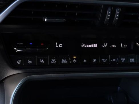 Used 2025 MAZDA CX-90 3.3 Turbo S w/ Premium Package image 6