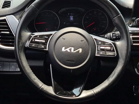 Used 2023 Kia Seltos S w/ Navigation Package FWD image 24