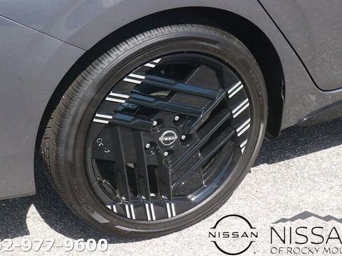New 2026 Nissan Sentra SR FWD image 7