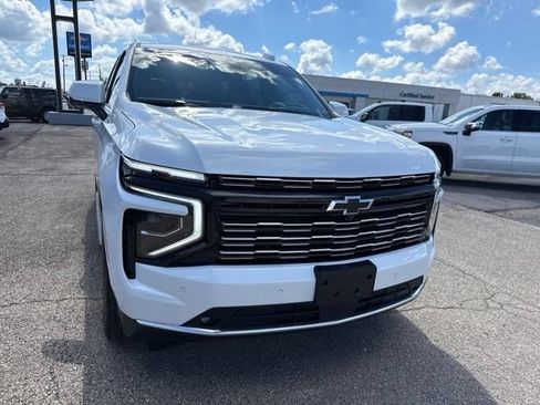 Used 2026 Chevrolet Tahoe High Country w/ Sun And Tow Package AWD/4WD image 6