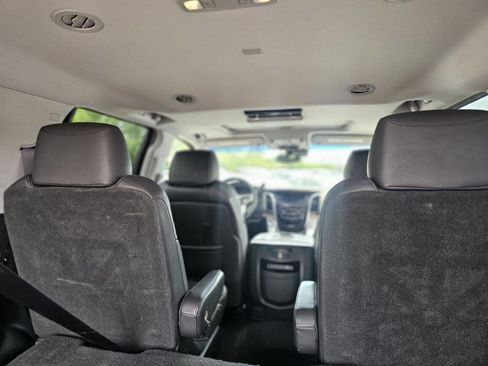 Used 2017 Cadillac Escalade Luxury image 14