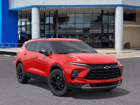 New 2026 Chevrolet Blazer LT w/ Convenience Package FWD image 7