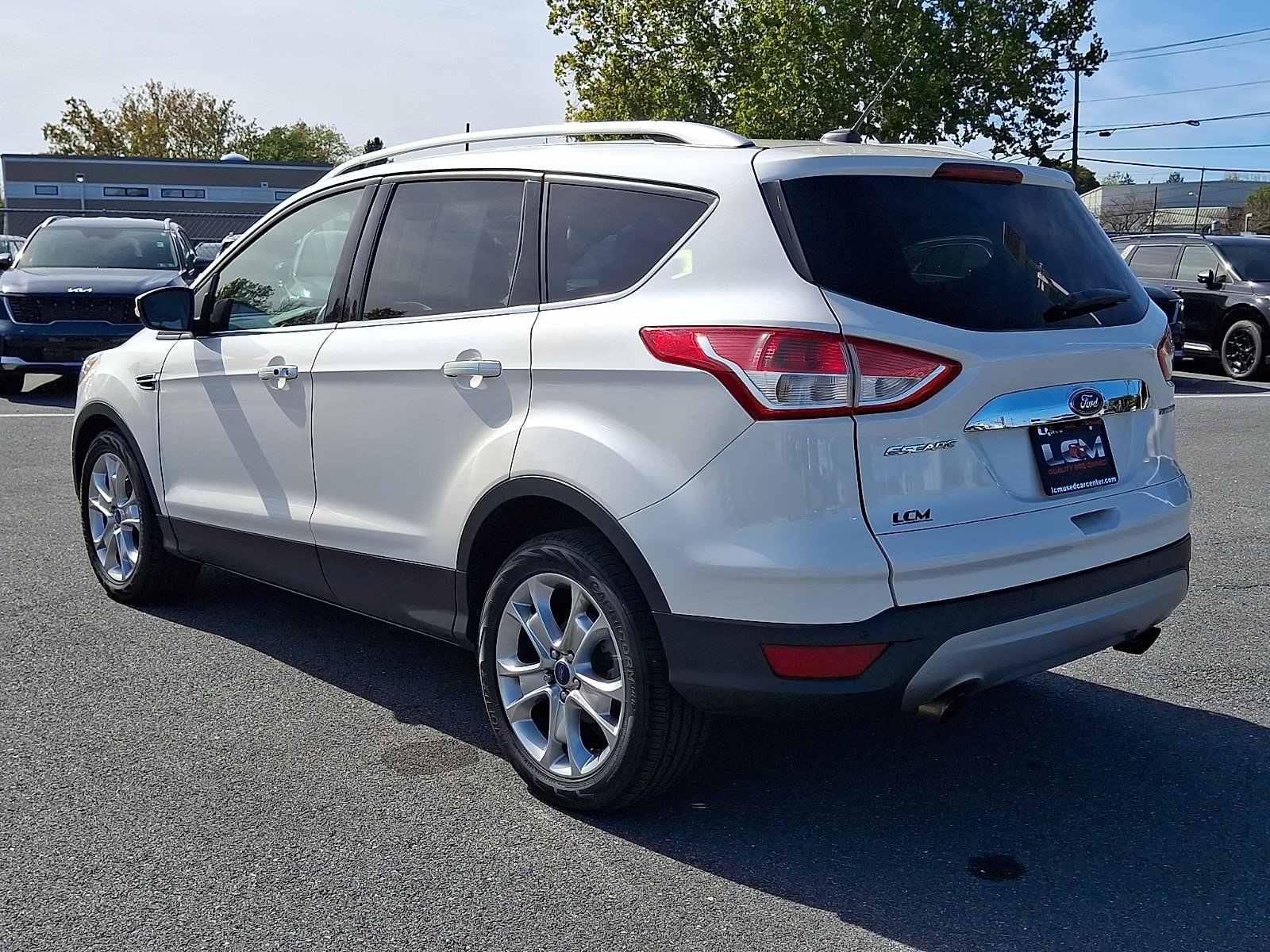 Used 2014 Ford Escape Titanium w/ Equipment Group 401A FWD image 7