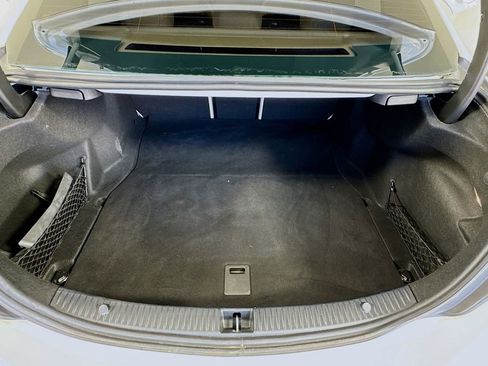 Used 2016 Mercedes-Benz C 300 Sedan image 27