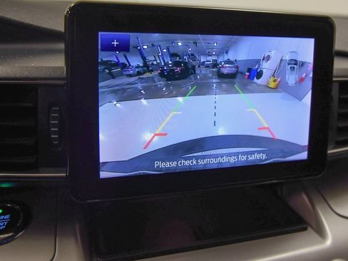 Used 2020 Ford Explorer XLT w/ Equipment Group 202A image 18