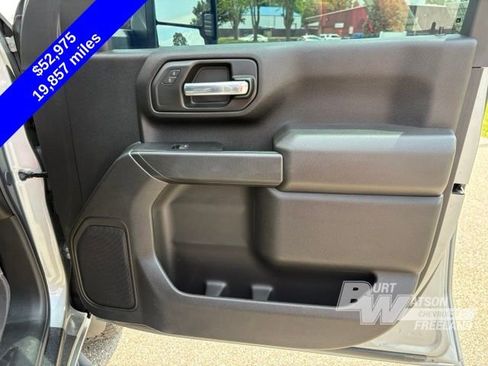 Used 2025 Chevrolet Silverado 2500 Custom w/ Custom Convenience Package AWD/4WD image 30