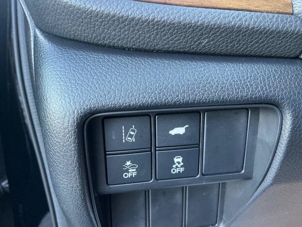 Used 2018 Honda CR-V Touring image 23