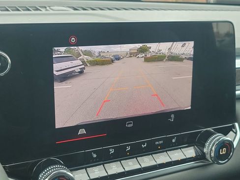 Used 2023 GMC Canyon Elevation w/ Elevation Premium Package image 28