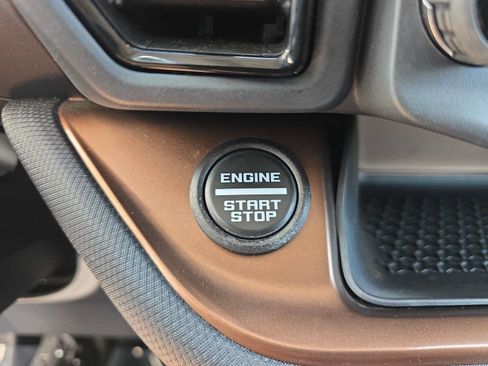 Used 2022 Ford Bronco Sport Outer Banks w/ Tech Package AWD/4WD image 21