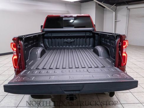 Used 2020 Chevrolet Silverado 2500 LTZ w/ LTZ Premium Package image 21