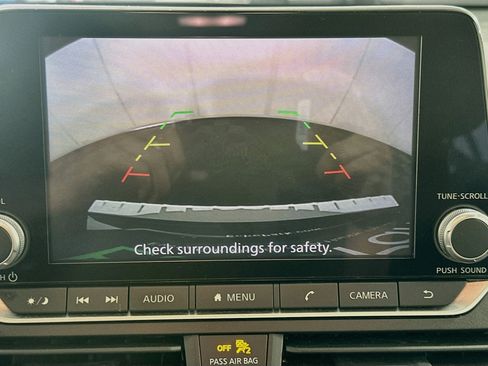 Used 2023 Nissan Altima 2.5 SV FWD image 21