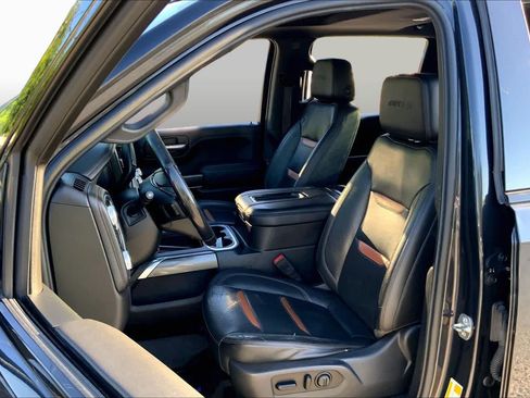 Used 2020 GMC Sierra 1500 AT4 w/ AT4 Premium Package AWD/4WD image 8