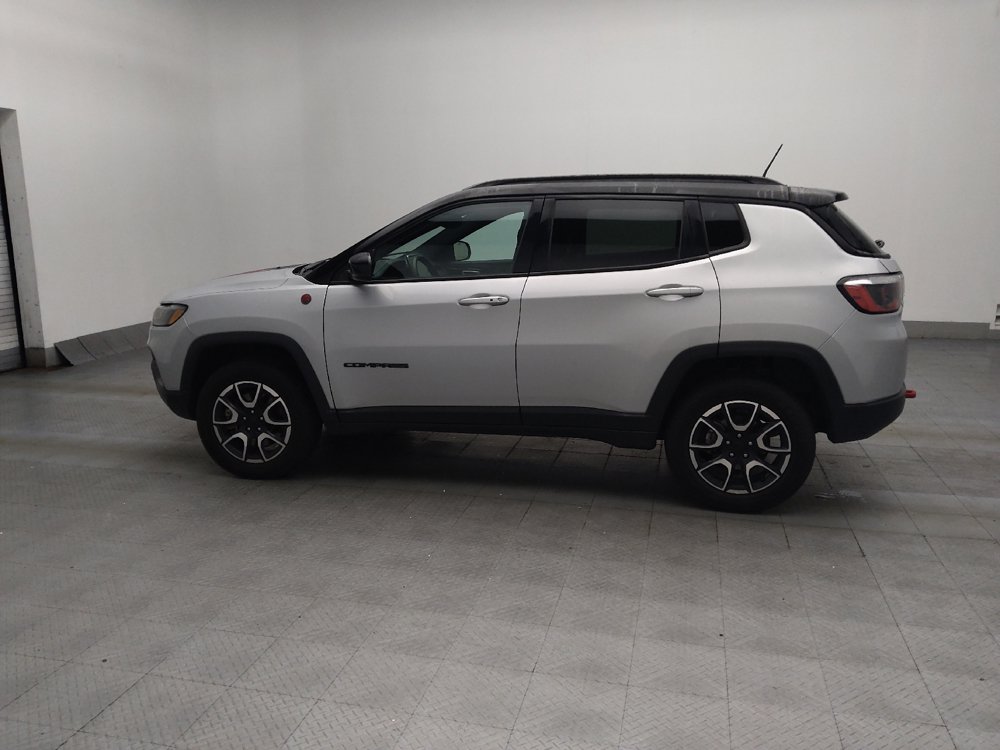 Used 2024 Jeep Compass Trailhawk AWD/4WD image 3