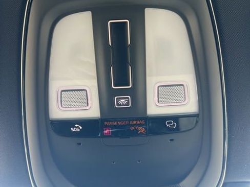 New 2026 Volvo XC90 B5 Core AWD/4WD image 19