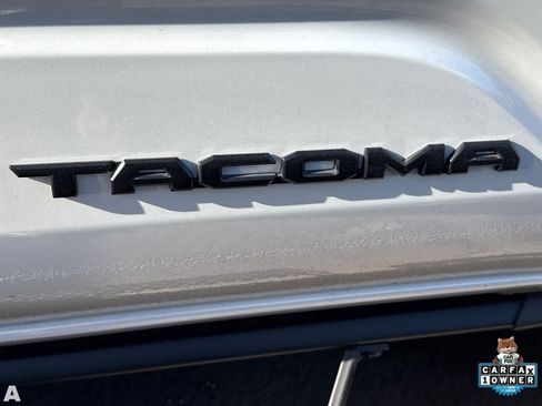Used 2026 Toyota Tacoma TRD Sport w/ TRD Sport Premium Package AWD/4WD image 12