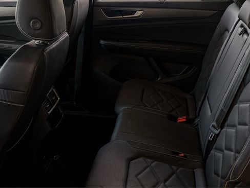 New 2026 Volkswagen Atlas Cross Sport SE FWD image 20