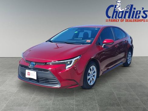 Certified 2023 Toyota Corolla LE FWD image 1
