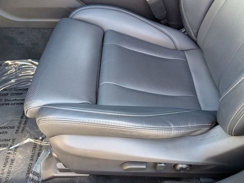Used 2023 Subaru Outback Limited AWD/4WD image 15