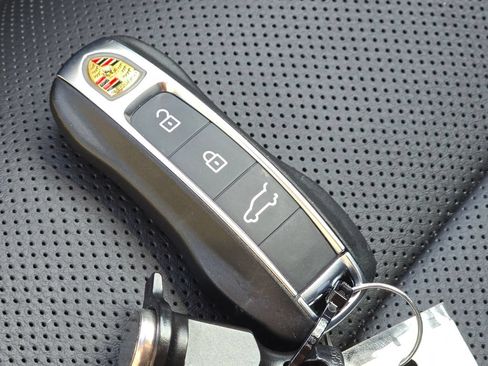 Certified 2026 Porsche Cayenne AWD/4WD image 45