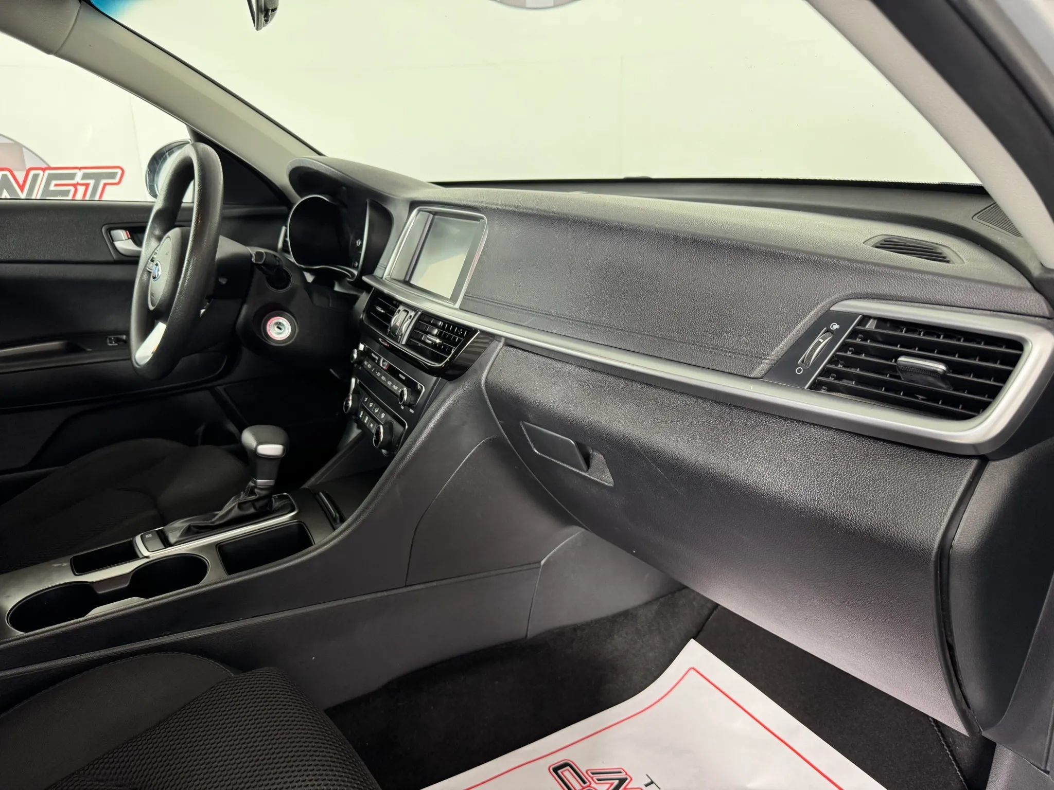 Used 2019 Kia Optima LX FWD image 12