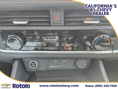 Used 2023 Nissan Rogue S AWD/4WD image 24