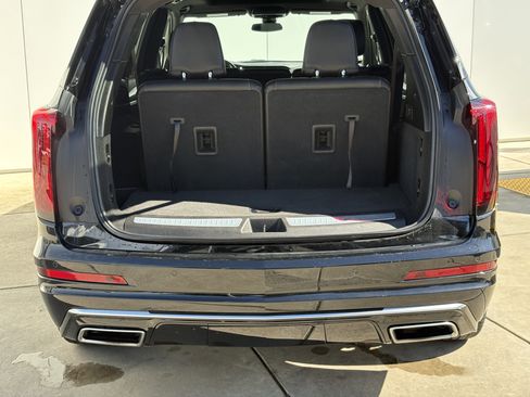 Certified 2024 Cadillac XT6 Luxury image 9