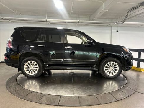 Used 2019 Lexus GX 460 Premium w/ Premium Package AWD/4WD image 9